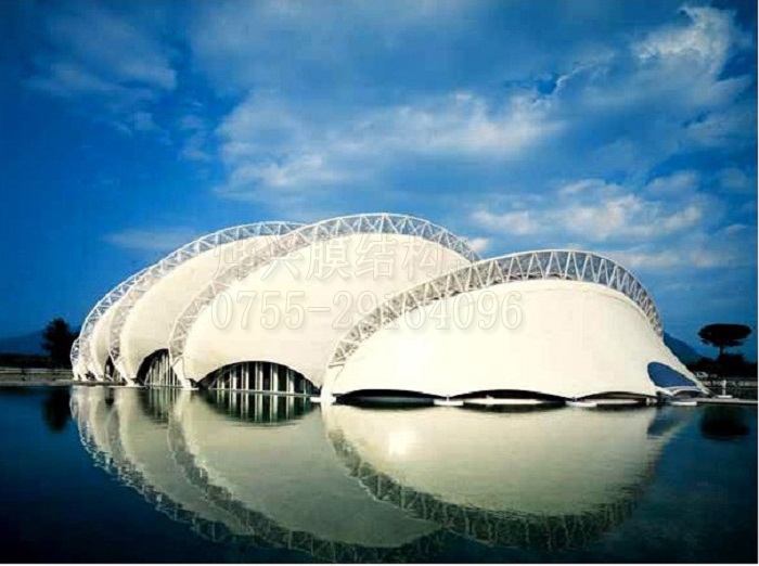 法拉利膜結(jié)構(gòu)屋面屋頂-深圳市燁興膜結(jié)構(gòu)工程有限公司 法拉利膜結(jié)構(gòu)屋面屋頂 (17).jpg