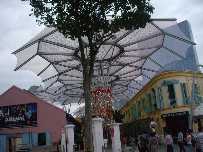 ETFE膜結(jié)構透明走廊雨棚-深圳市燁興膜結(jié)構工程有限公司 ETFE膜結(jié)構透明走廊雨棚.jpg