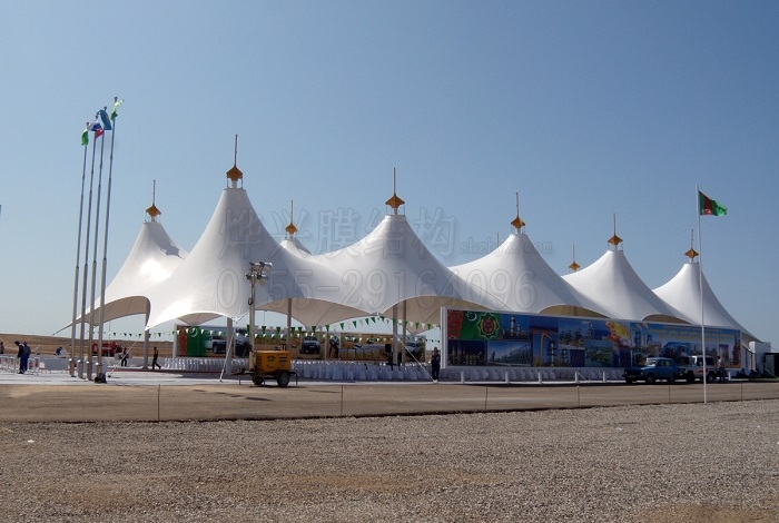 機場大型停車棚膜結構雨棚-深圳市燁興膜結構工程有限公司 機場大型停車棚膜結構雨棚.jpg