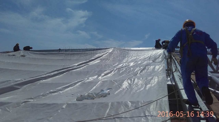 昌南體育館安裝作業(yè)-燁興膜結(jié)構(gòu) 昌南體育館安裝作業(yè).jpg