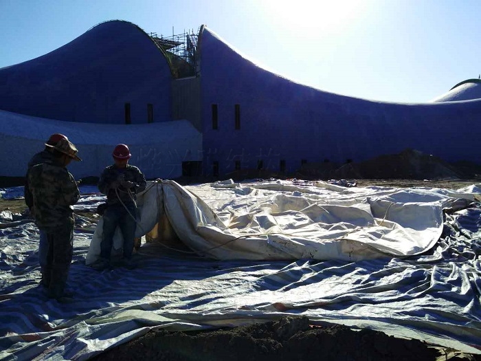 通遼服飾館保溫膜結(jié)構(gòu)工程施工-燁興膜結(jié)構(gòu) 通遼服飾館保溫膜結(jié)構(gòu)工程施工.jpg